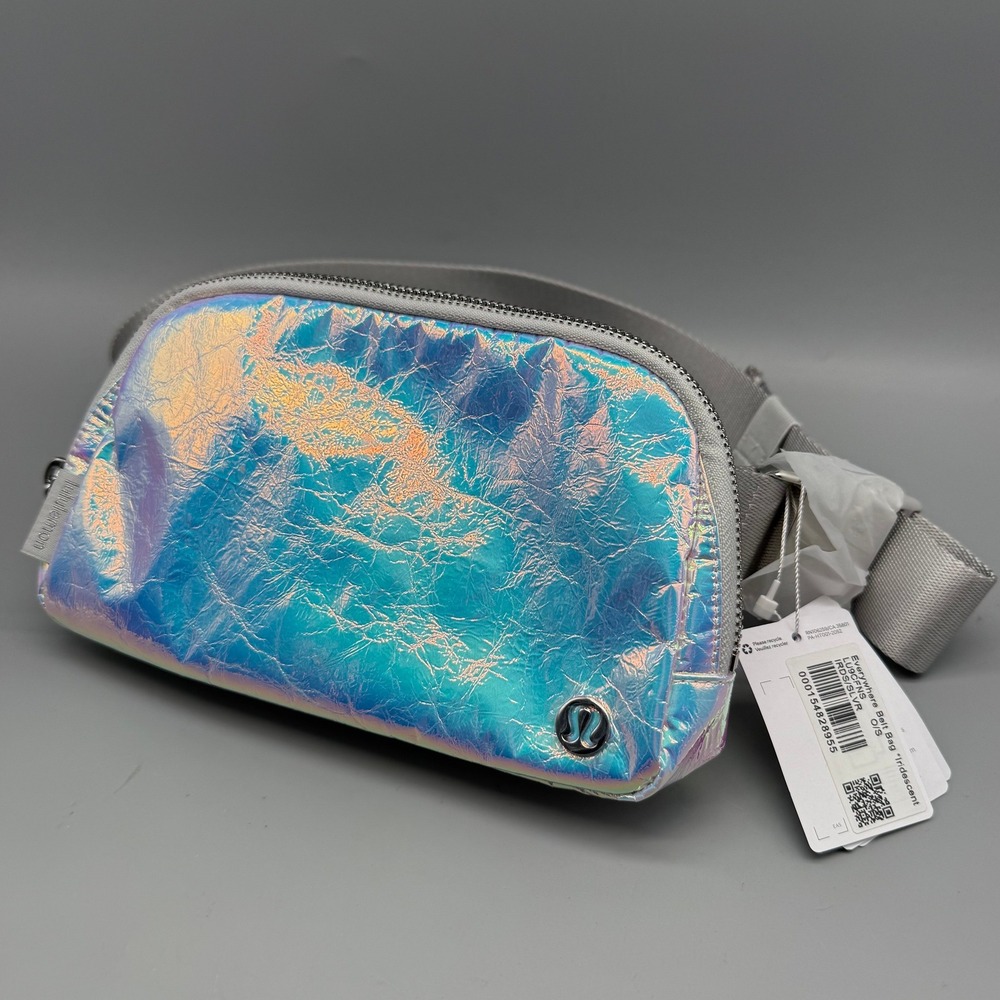 Lululemon Everywhere Belt Bag Silver Iridescent NWT